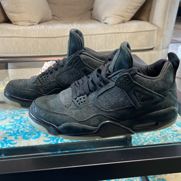 AIR JORDAN 4 RETRO KAWS size 10 - Picture 3 of 5